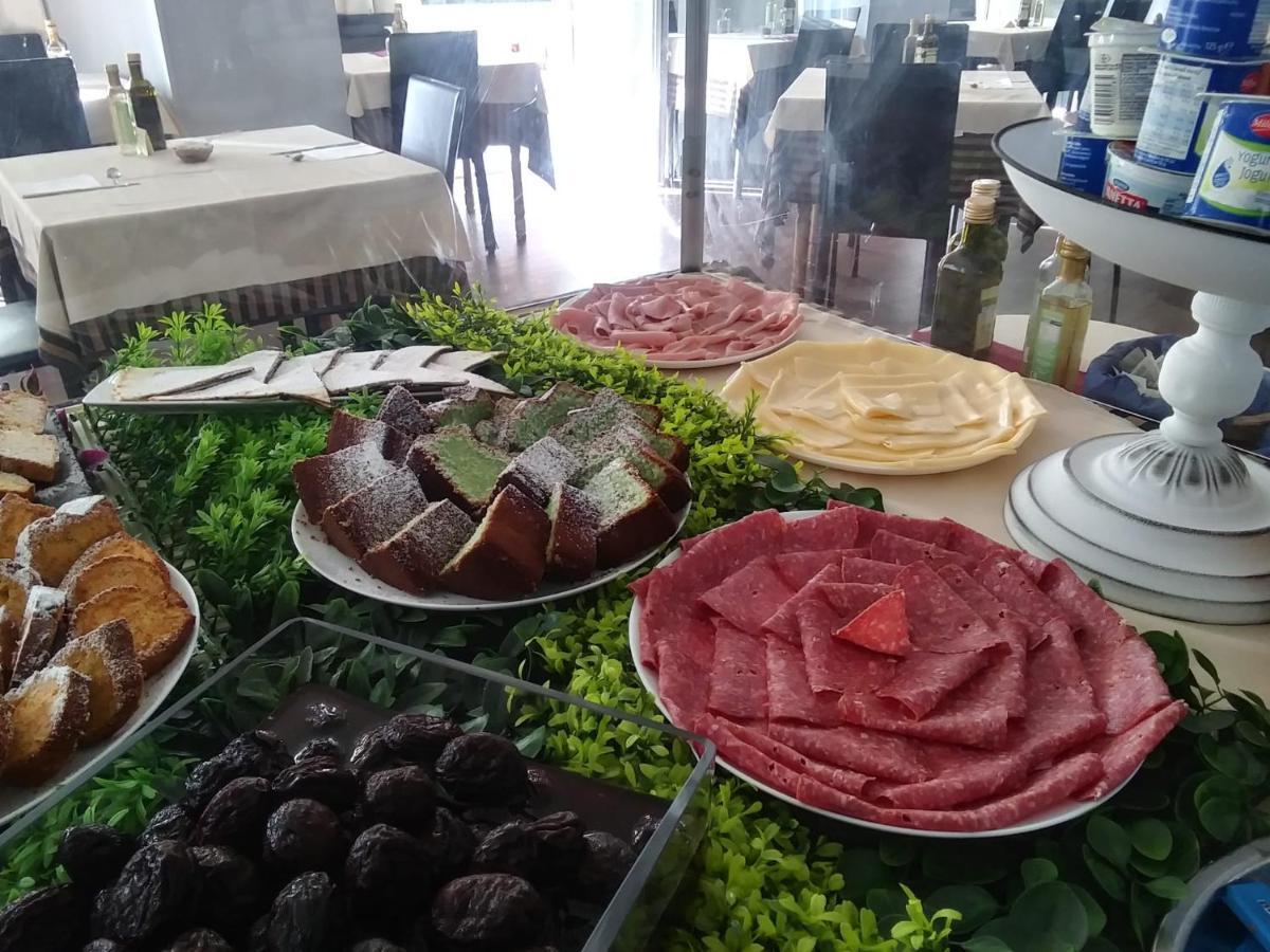 Hotel Aragosta Cattolica Ngoại thất bức ảnh
