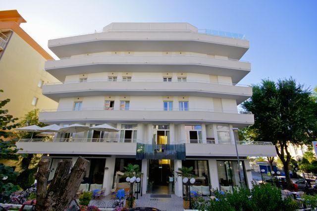 Hotel Aragosta Cattolica Ngoại thất bức ảnh